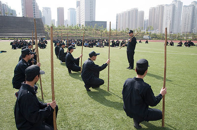 中考后的梦想起航：如何报考军校？